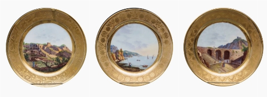 Dodici piatti raffiguranti 'Vedute del Regno', Napoli, secondo quarto del XIX secolo  