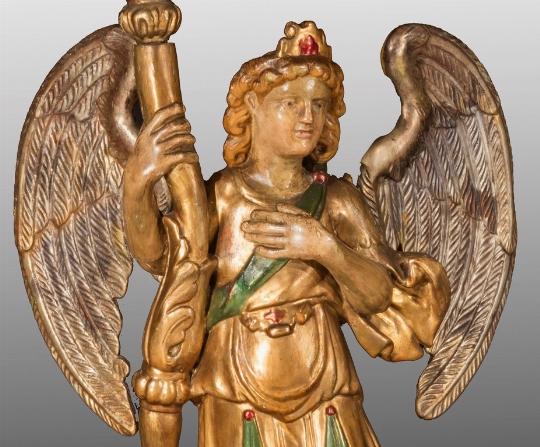 Coppia di angeli reggicero, inizi del XVIII secolo 
