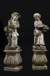 Coppia di sculture da giardino, "Due fanciulli contadini", XX secolo